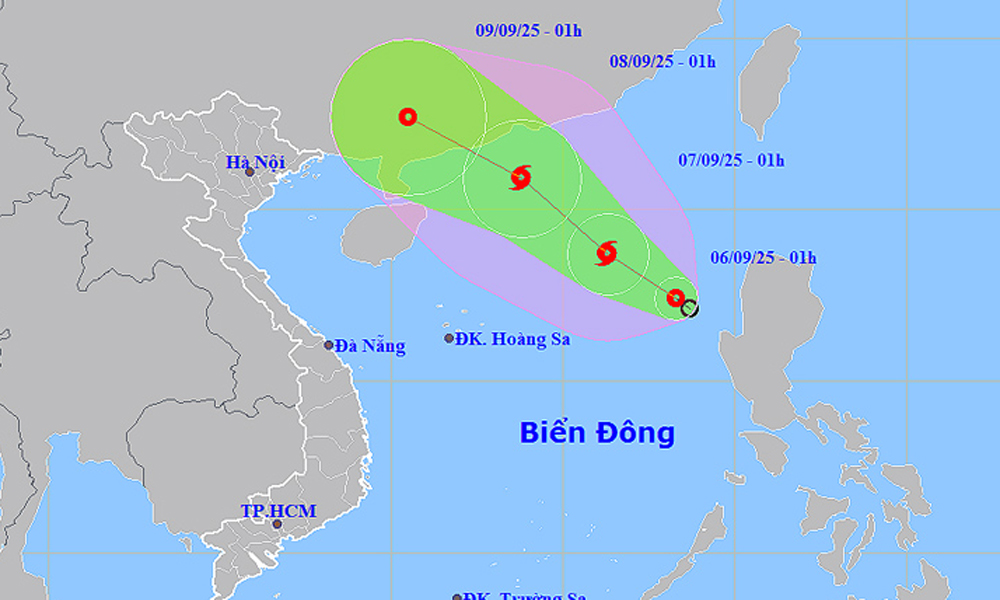  ­Áp thấp nhiệt đới trên Biển Đông có khả năng mạnh lên thành bão